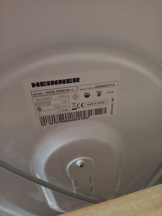 Mașina de spălat Heinner