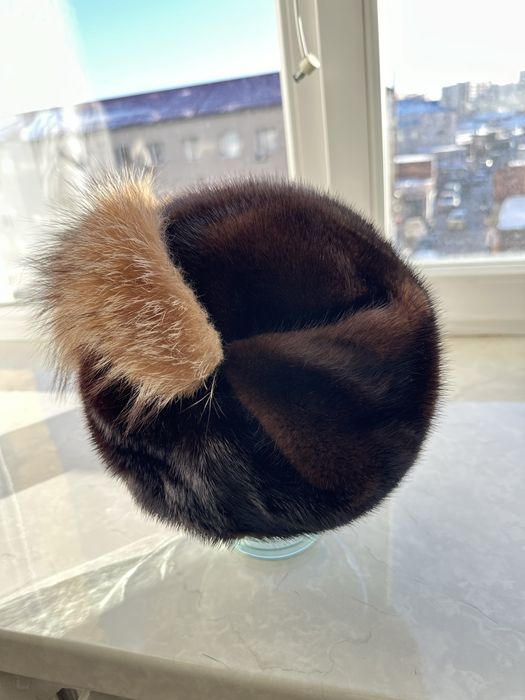 Женская норковая шапка