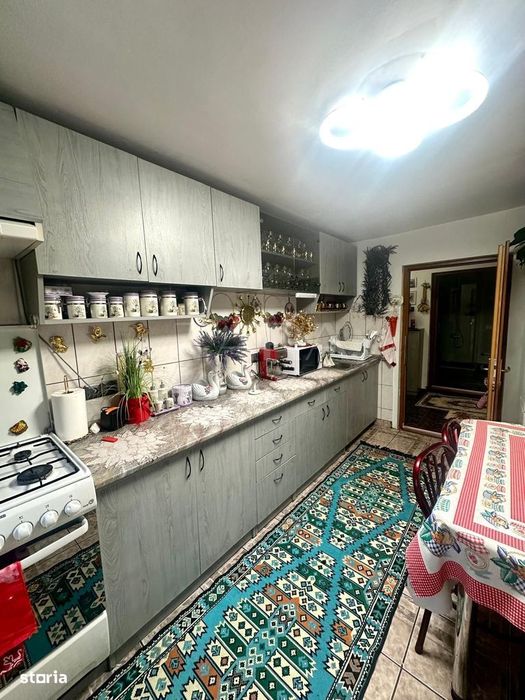 Casă cu 2 camere in zona Dambul Rotund