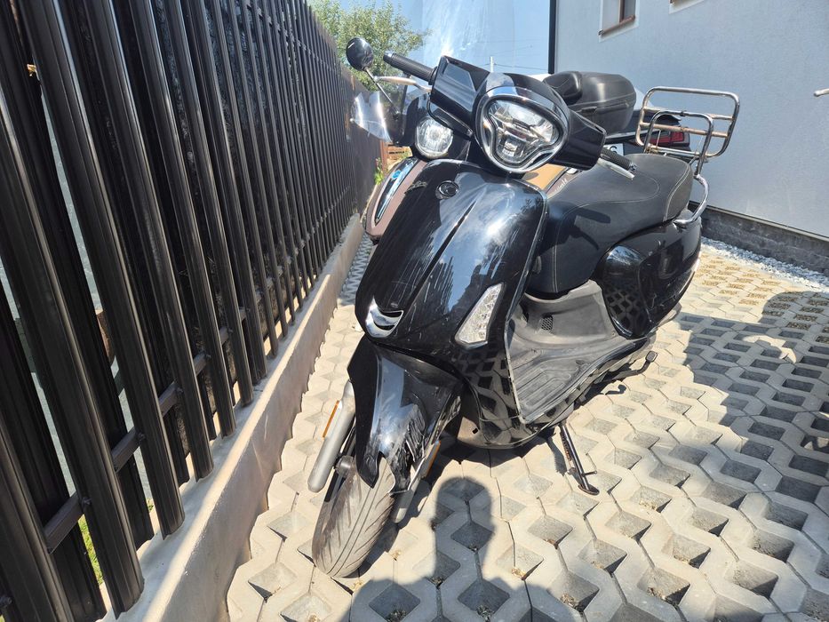 Vand scuter Kymco Like - 25km/h - fara permis