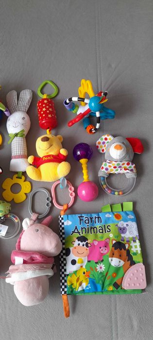 Бебешки играчки + дрънкалки