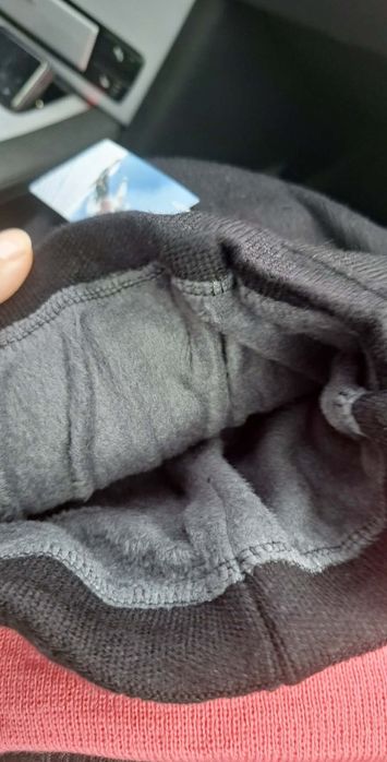 Căciulă groasa. 30 lei bucata