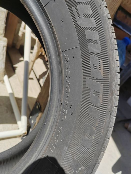 235/60 R18 103 H