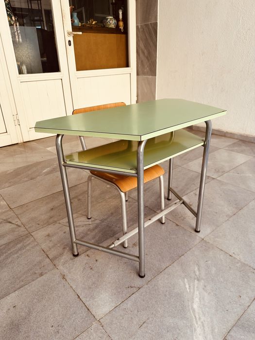 Винтидж ученически чин със стол – Италия, 60–70-те години