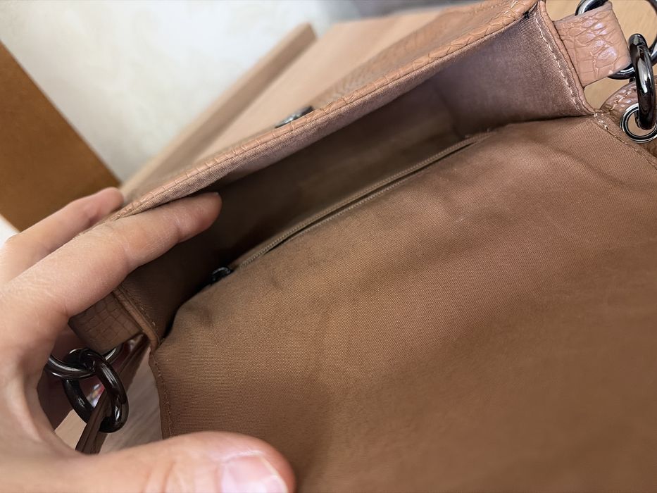 Сумки через плечо