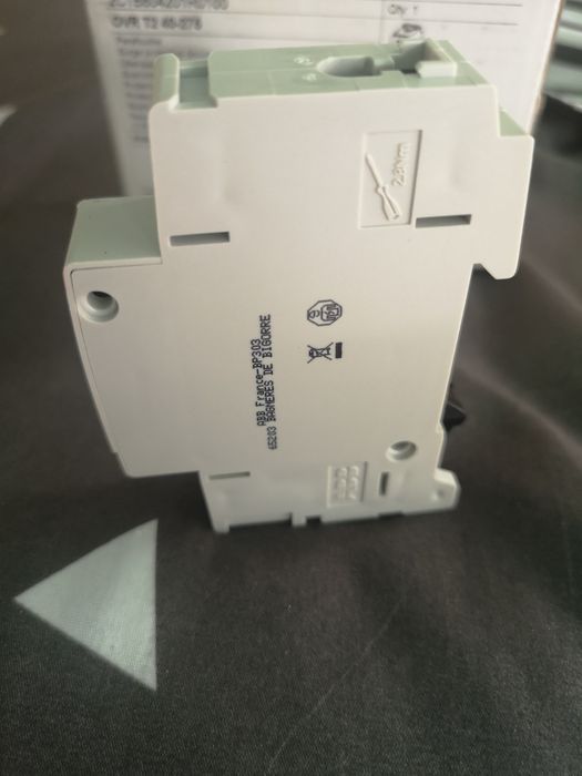 ABB OVR T2 40-275 – защита от пренапрежение (SPD, Тип 2) – ново, за PV