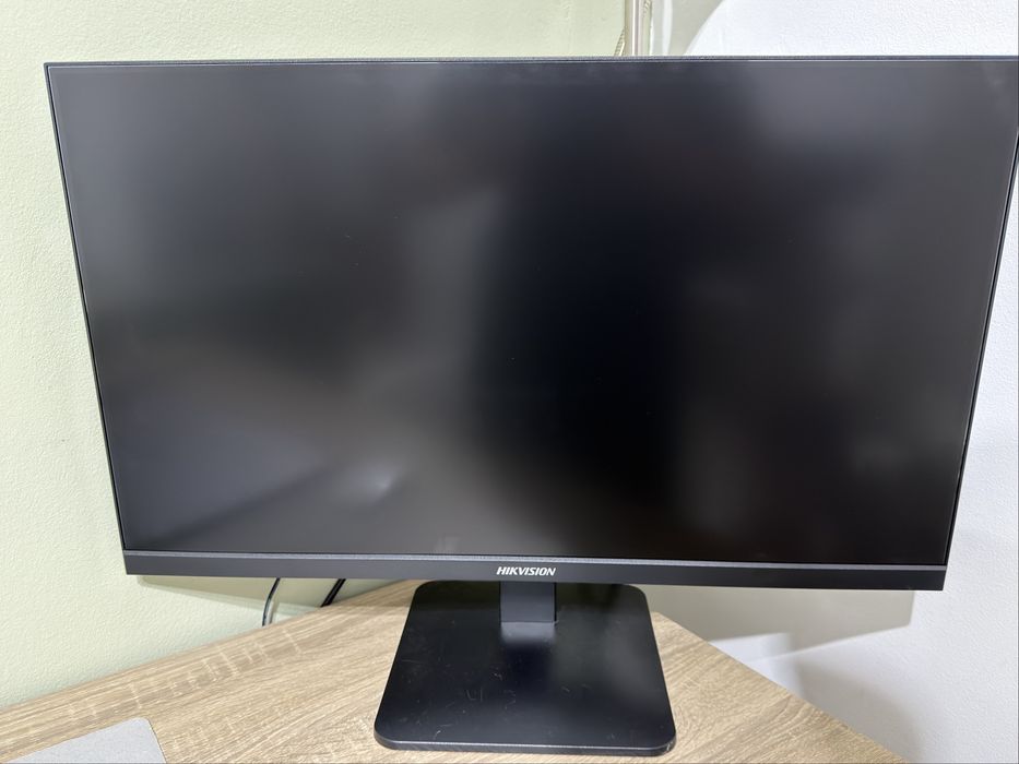 Monitor Hikvision DS5027F2
