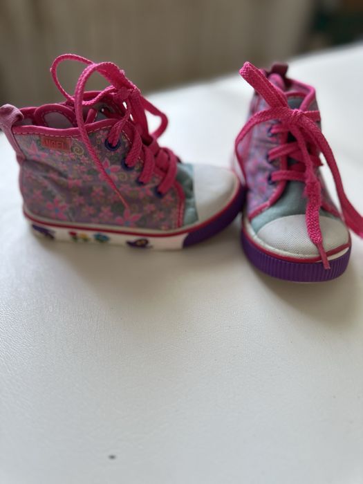 Продам Детскую обувь