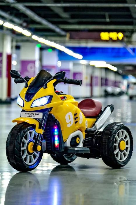 Detskiy Elektromobil Pultli Mashinasi Arzon Narxda Электромобиль склад