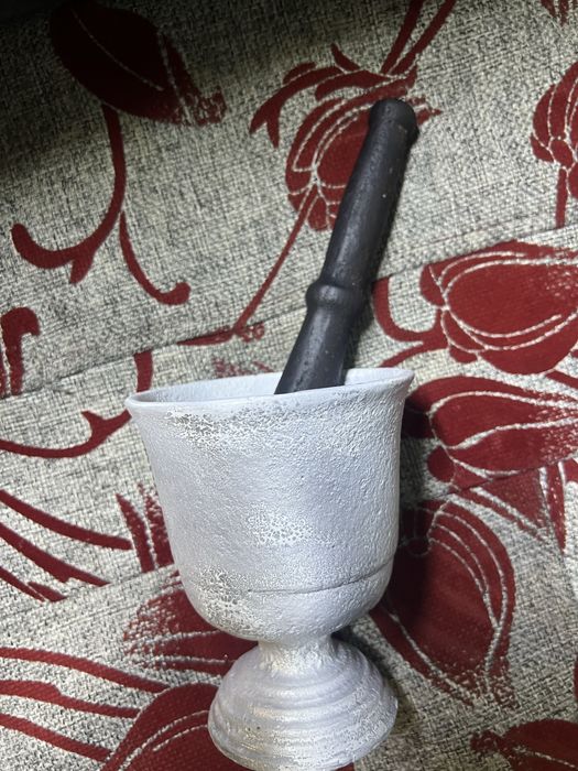 Ступка и пестик .Дюраль и чугун