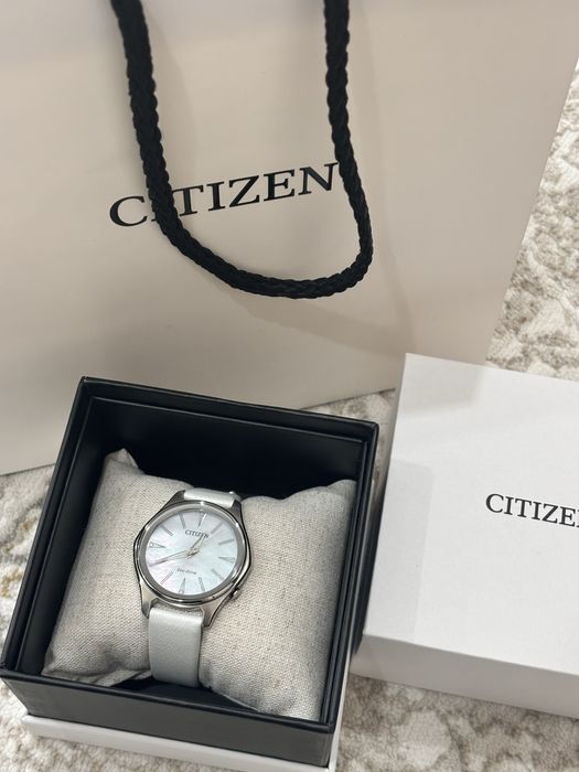 Оригинальные женские часы Ситизен