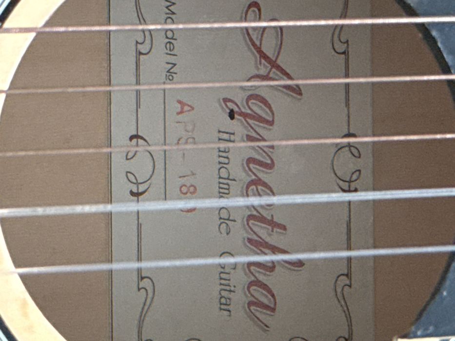 Гитара Agnetha без одной струны