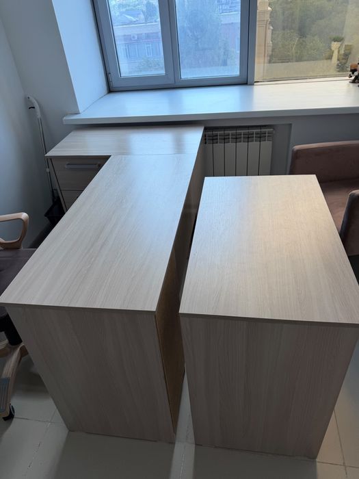 Срочно продам письменные столы