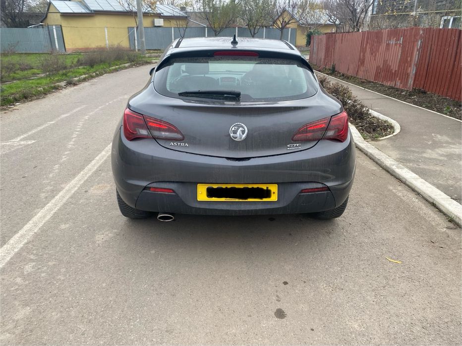 Piese Opel Astra J GTC