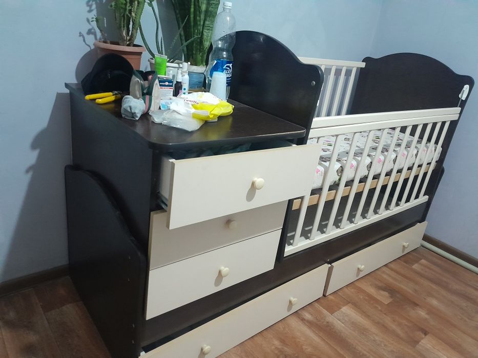 Детский кровать с качелный