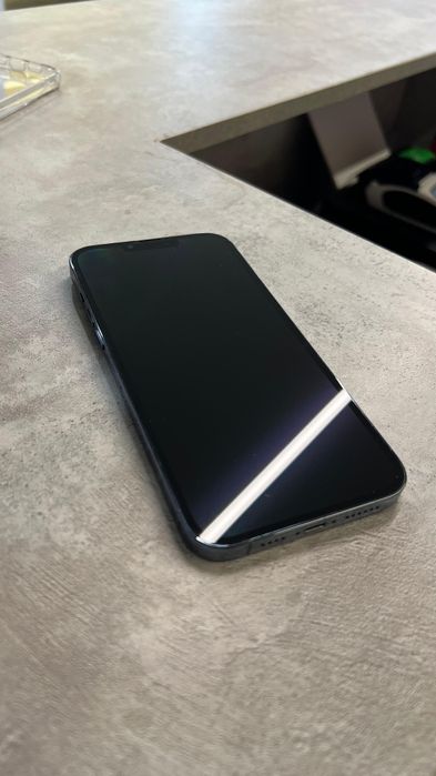 Продам айфон 13 промакс