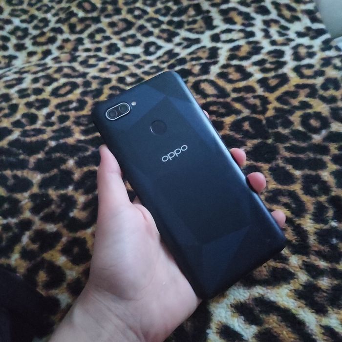 Срочно продам оппо а12