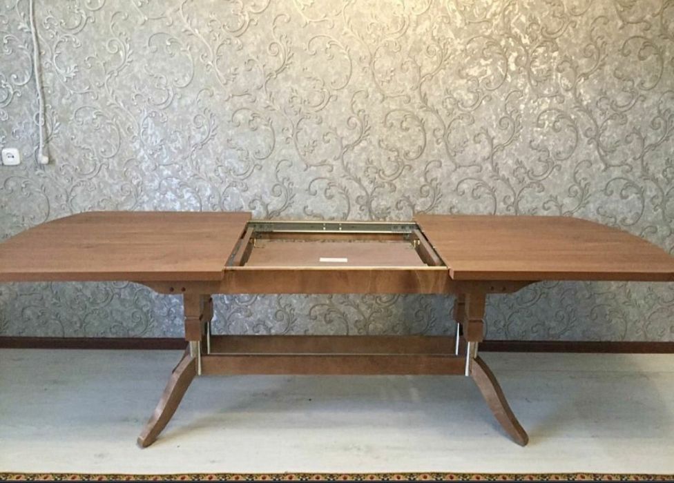 Новый стол продам