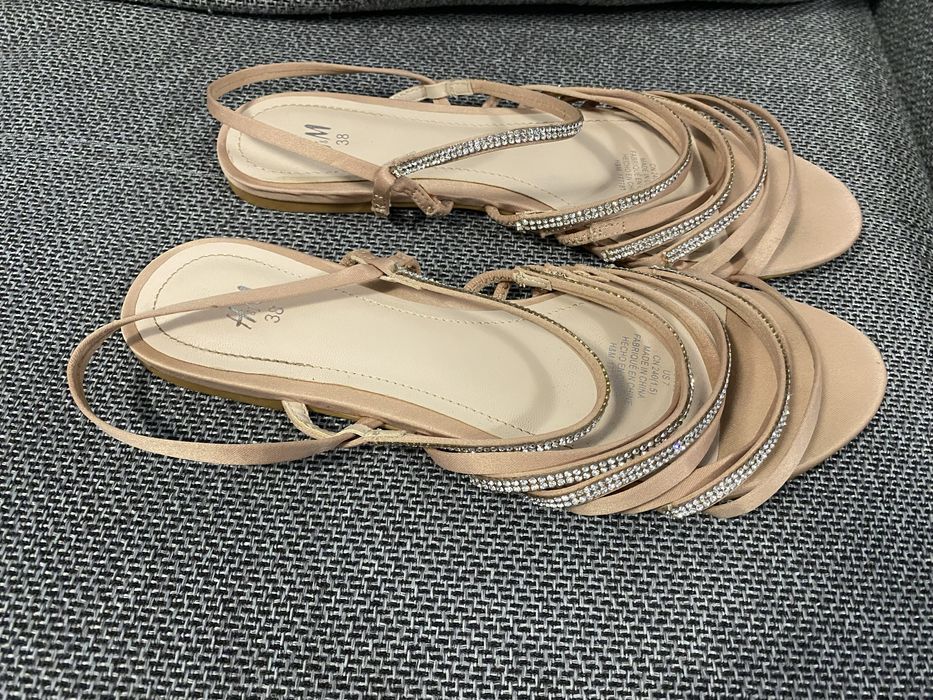 Сандали и остри обувки на ток Zara,HM