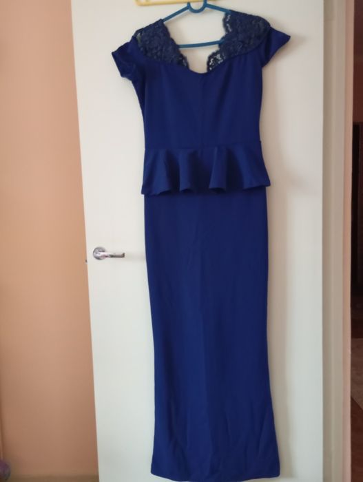 Платья вечерние длинные