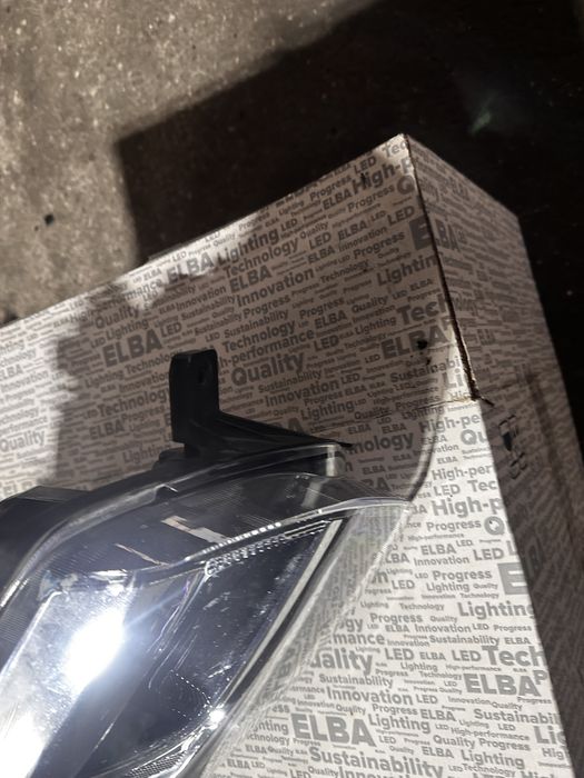 Far stanga led dacia sandero dacia logan  2017 2018