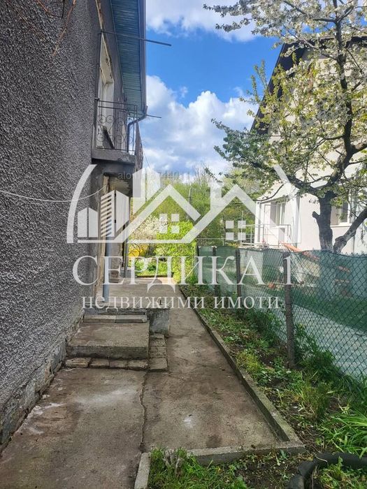 Къща в Перник, област-с.Драгичево