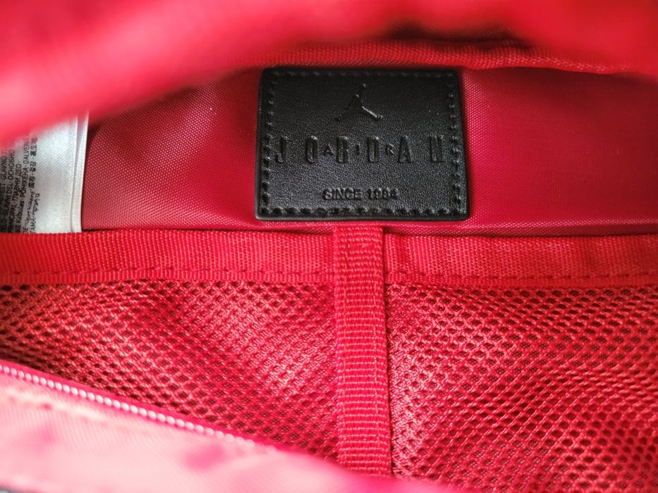 NIKE JORDAN чанта  Jam Borough Varsity Crossbodybag