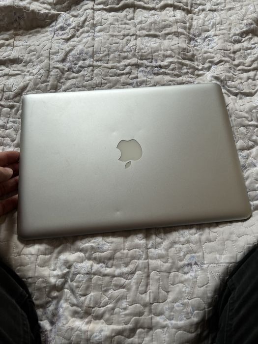 Macbook apple старый