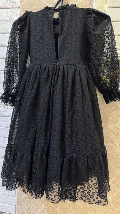 Продам детская обувь и платья