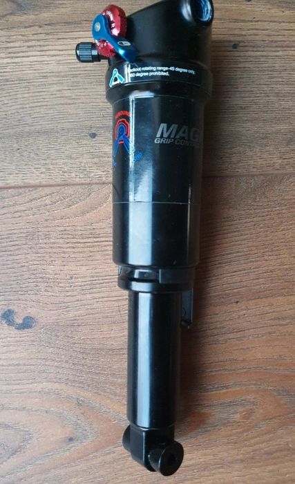 Shock Moustache Trunion Magic Grip 205x60