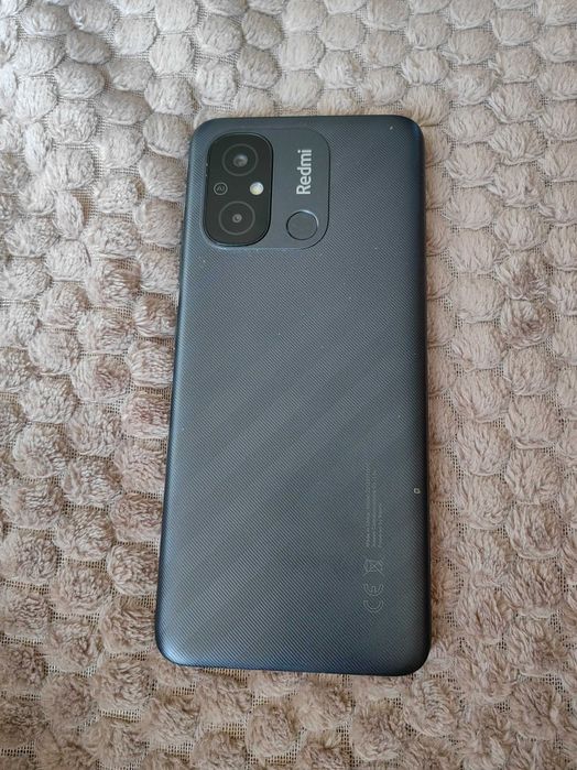 Телефон Redmi 12