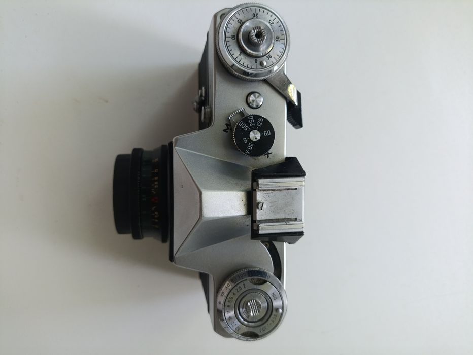 Продам фотоаппарат Zenit E