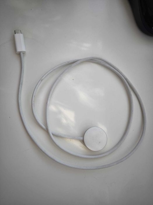 Cablu original Apple de încărcare rapidă magnetică pentru Apple Watch A2515