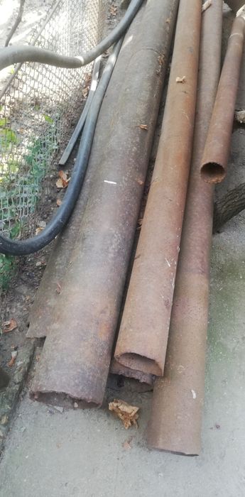 Vând țevi pentru construcții