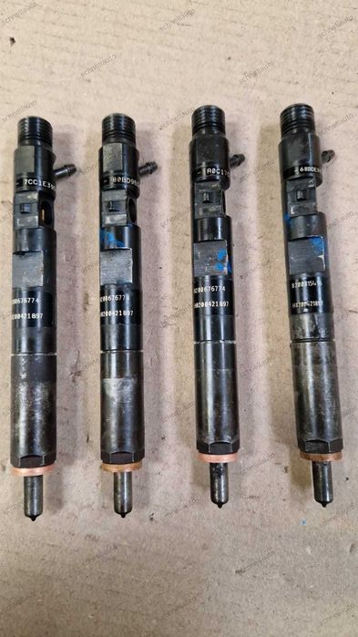 Injectoare Renault Megane / Scenic cod 820042897