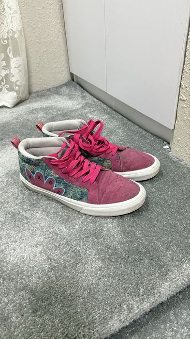 Продам кросовки модные