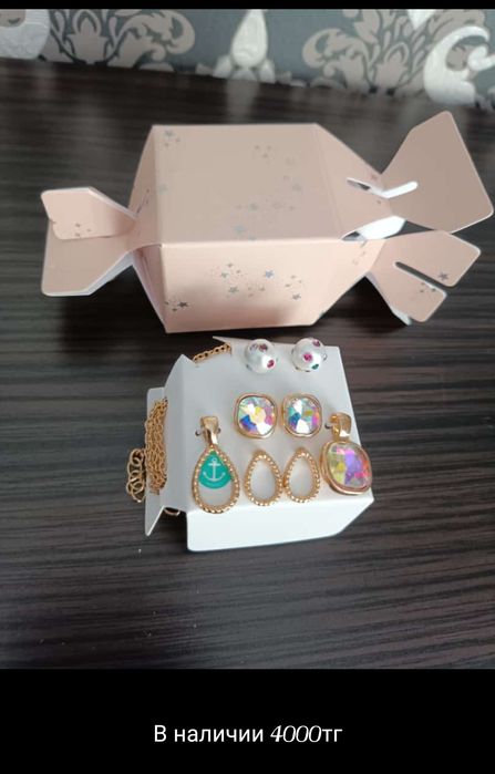 Продам часы новые