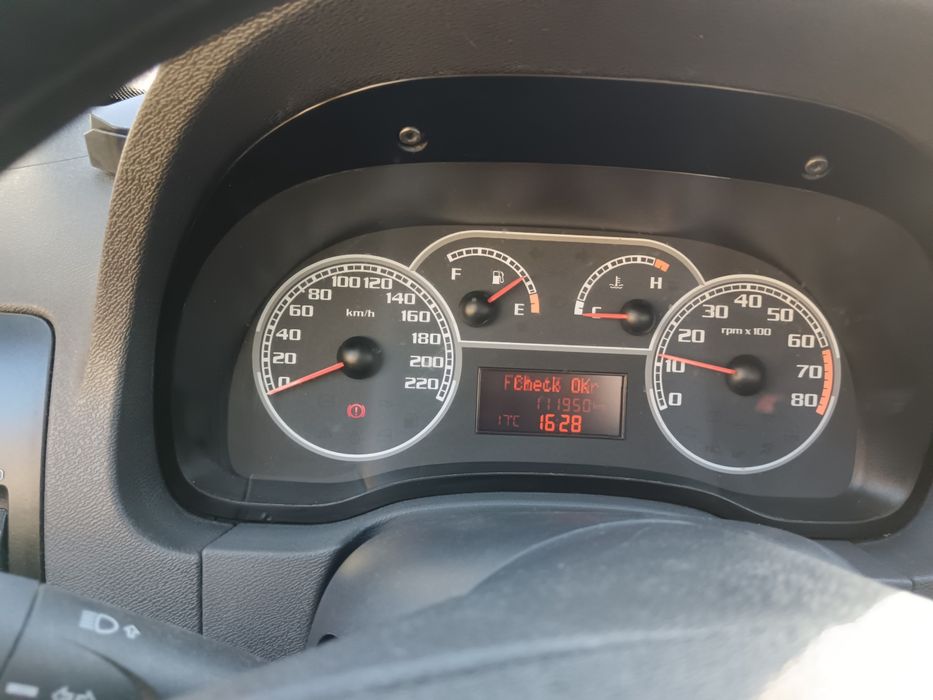 Vând autoturism  fiat albea euro 4