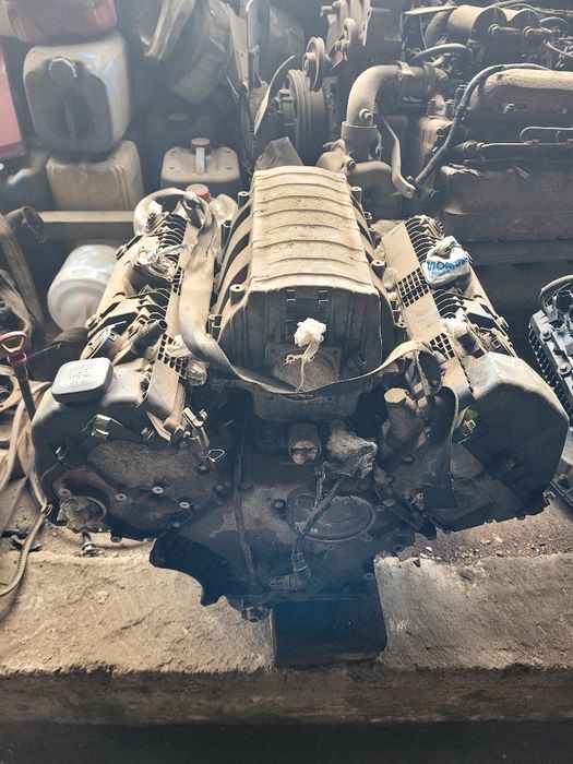 Двигатель N62 B44