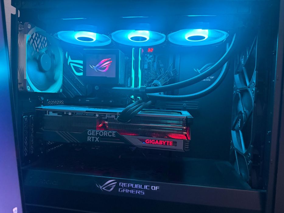 PC Gaming / Workstation High-End – Intel i7-14700KF + RTX 4080 OC + 64GB DDR5