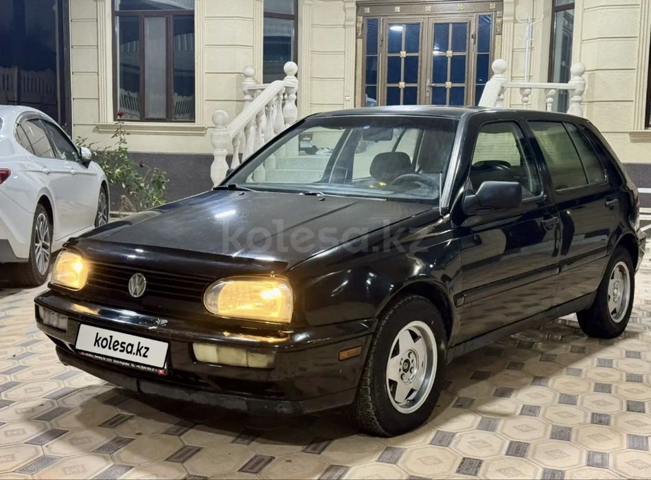 Продаю машину срочнооо срочно