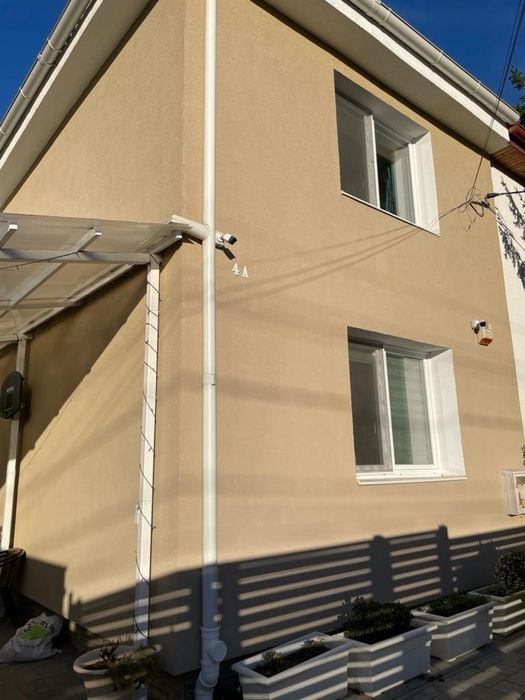 VILA de Inchiriat - CALEA DUMBRAVII, langa parcul Sub Arini