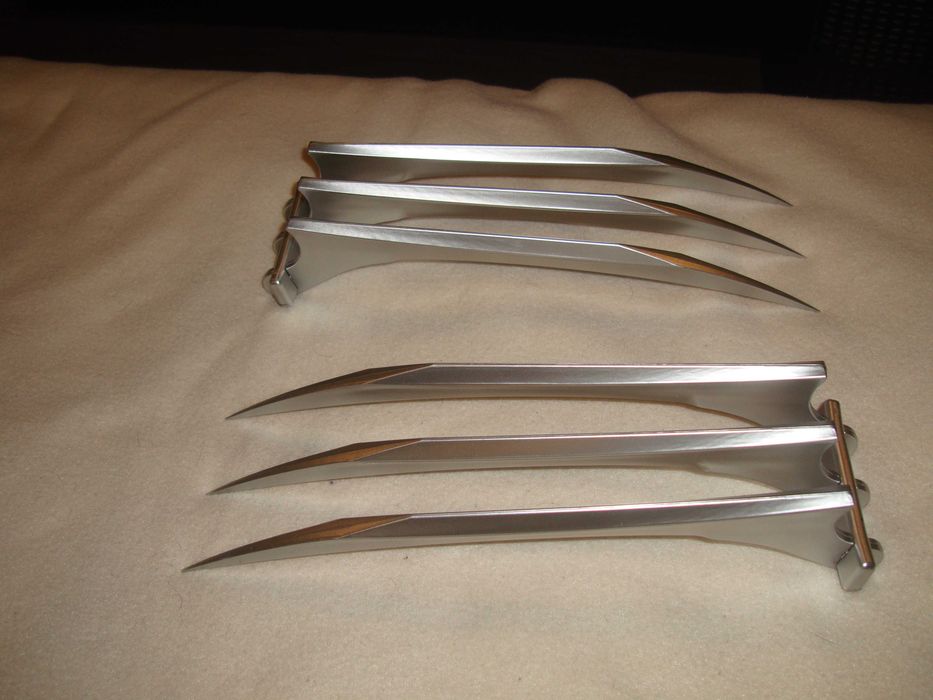 Продавам ноктите на Wolverine ( Въркулака ) от X-men