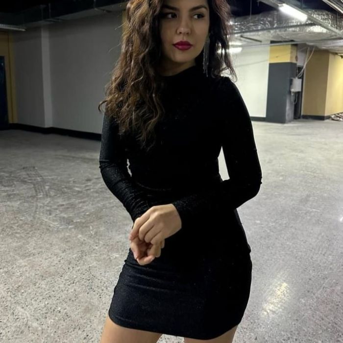 Продам женские платья