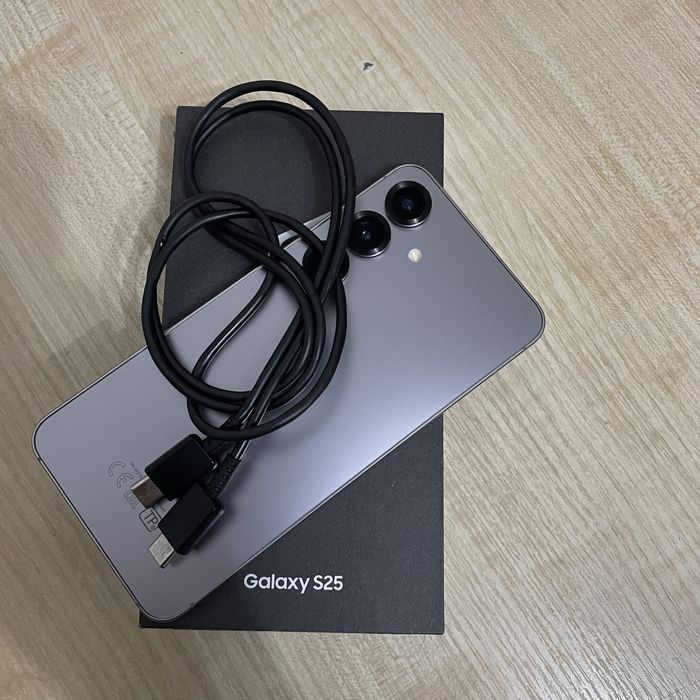 Samsung S25 256GB