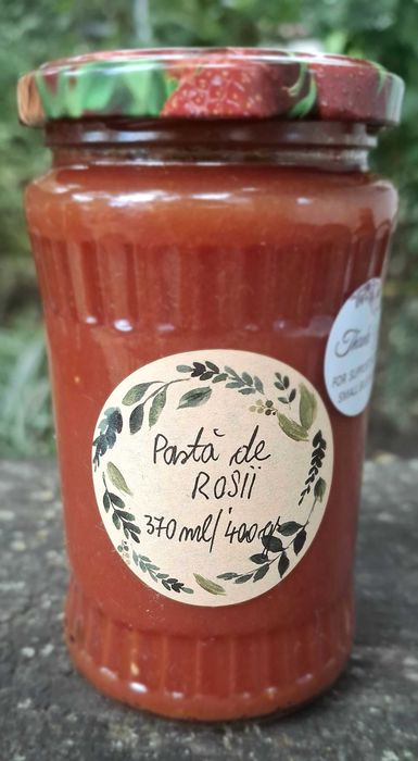 Bulion de rosii cu ardei kapia si pasta de rosii