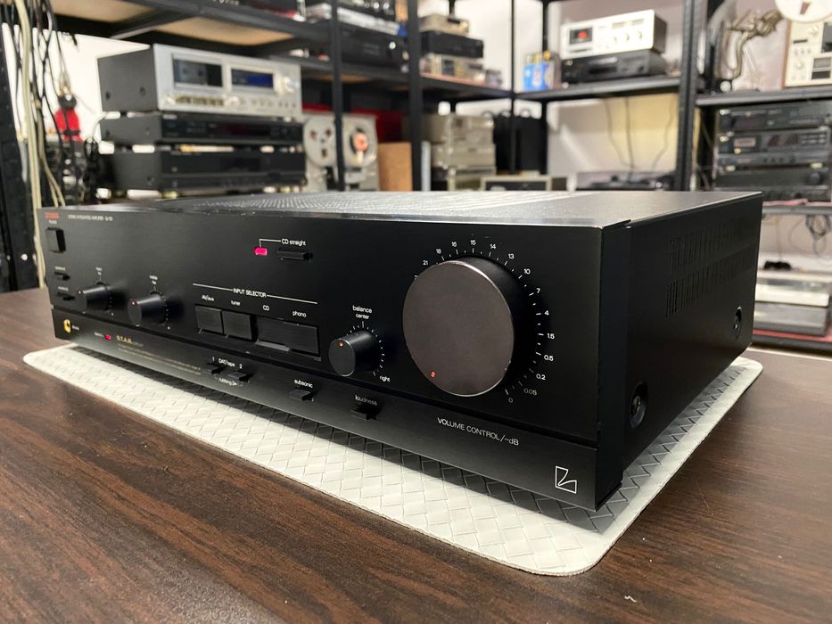 Качествен усилвател Luxman