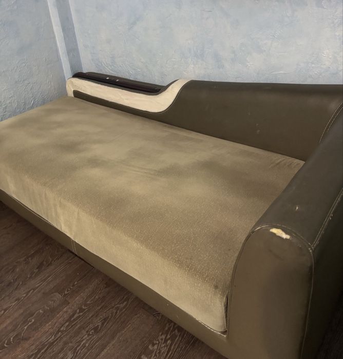 Диван в хорошем состочнии  самовывоз