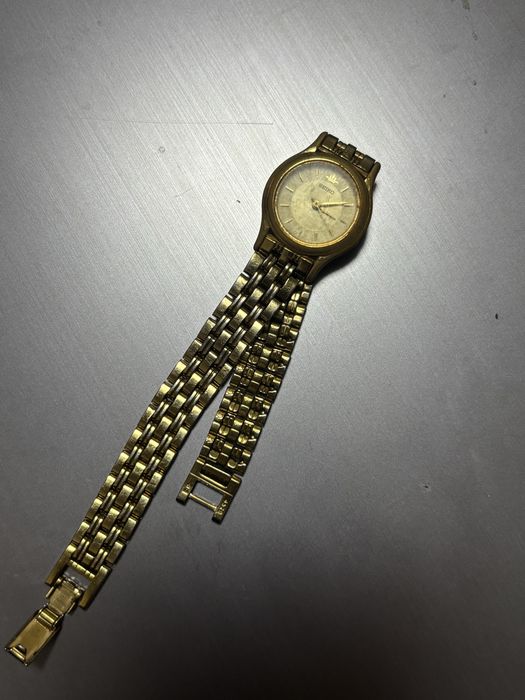 златен часовник seiko