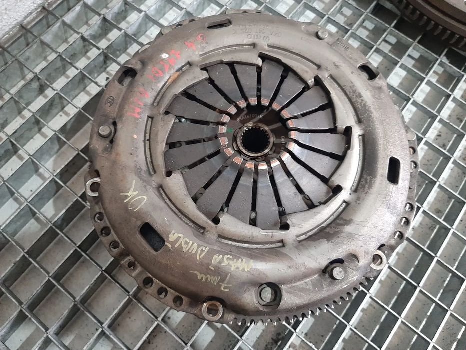 kit ambreiaj volanta masa dubla 1.9 tdi ajm audi a3   vw golf 4 bora disc 7mm 06a141025k